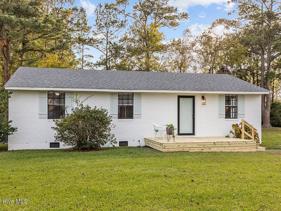 1st image of 1007 N Yaupon Terrace