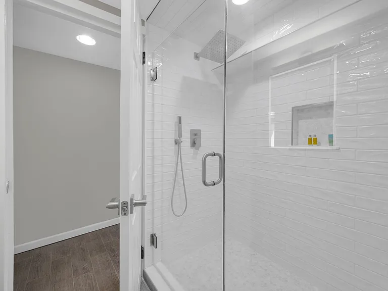 197 Wassuc Rd — Photo 19