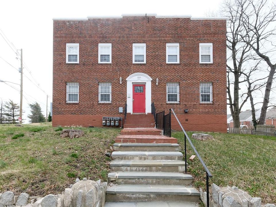 1st image of 200 Underwood St NW APT 2