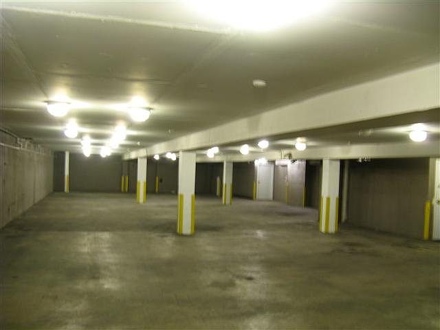 2nd image of 1118 N Washington St