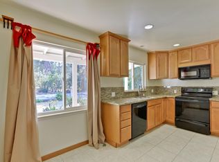 425 Dracena Ln, Los Altos, CA 94022