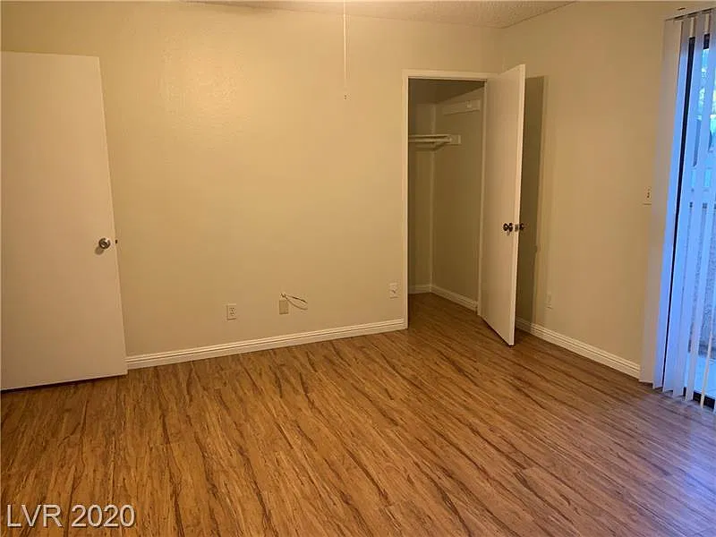 Lisagayle Court 5266 unit 122 - 1 — Photo 4