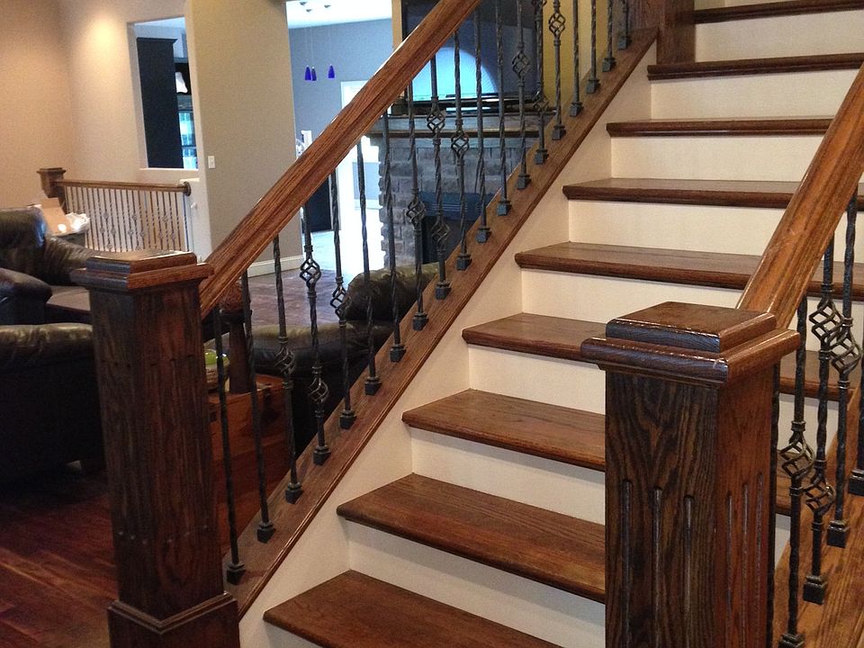 stairs/living rm