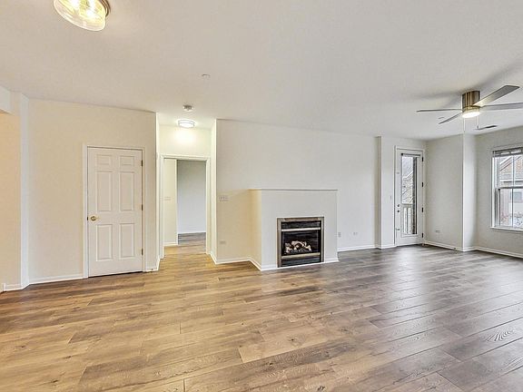 5th image of 1739 Tudor Ln Unit 206