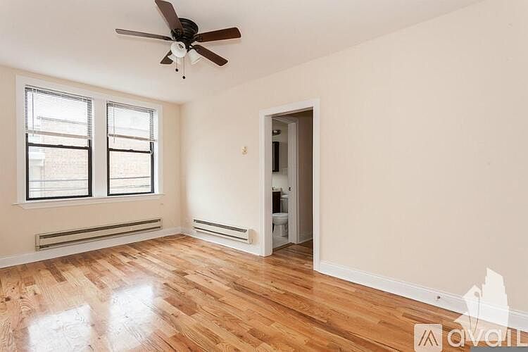 1st image of 818 W Diversey Pkwy APT D