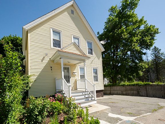 2nd image of 2 Kosta St