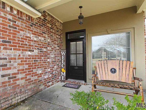 3rd image of 6105 Woodside Dr