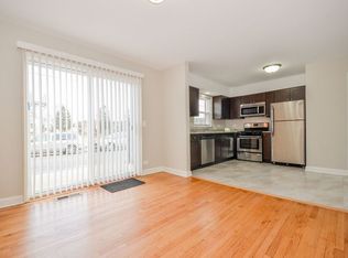 3021 Lynn Ct APT A, Arlington Heights, IL 60005