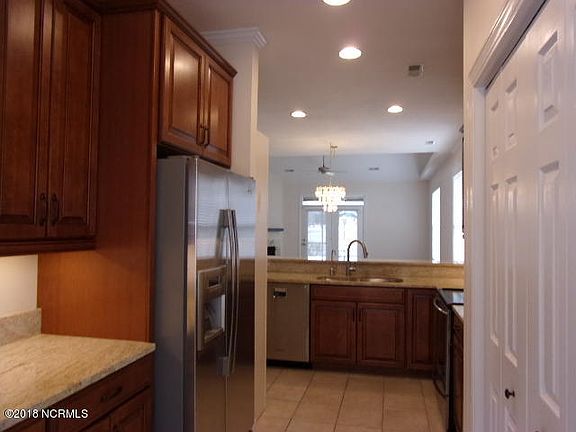 4th image of 103 Reserve Ln