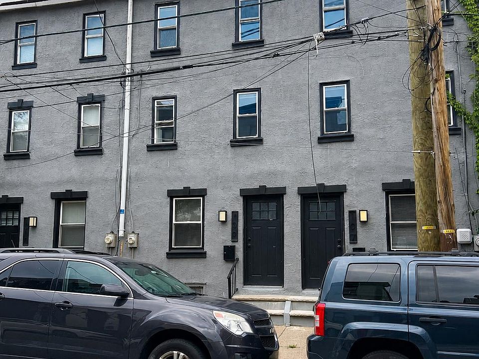 1st image of 109 W Thompson St