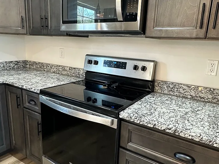 165 Mesa Dr — Photo 20
