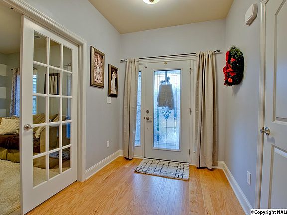 3rd image of 2411 Habersham Dr