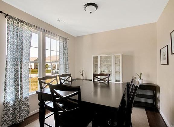 4th image of 2408 Barda Cir