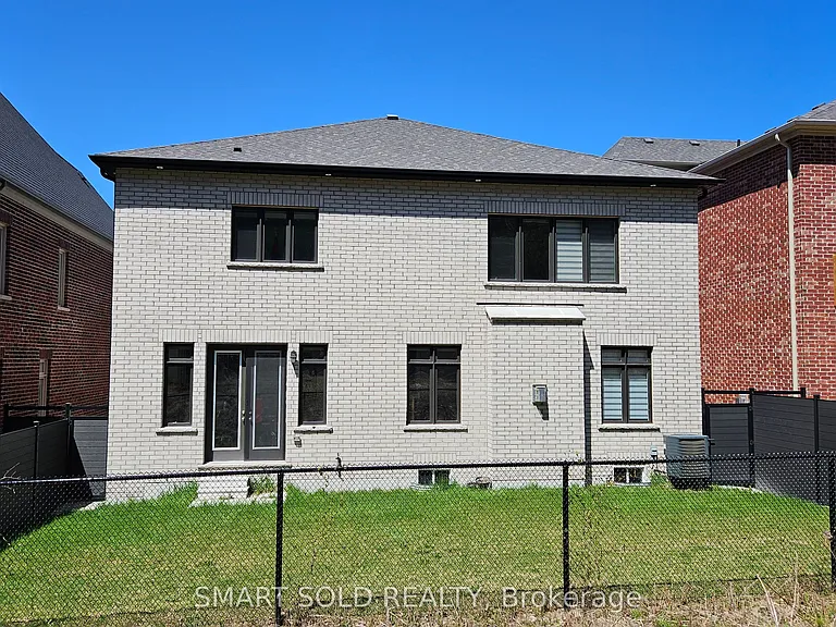 147 Hillsview Dr — Photo 31