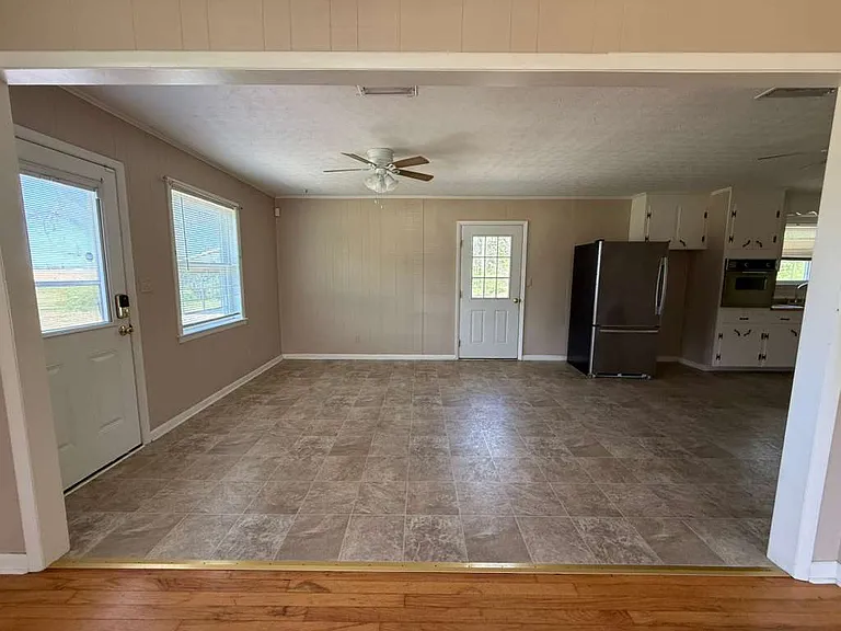 1439 Peacock Rd — Photo 13