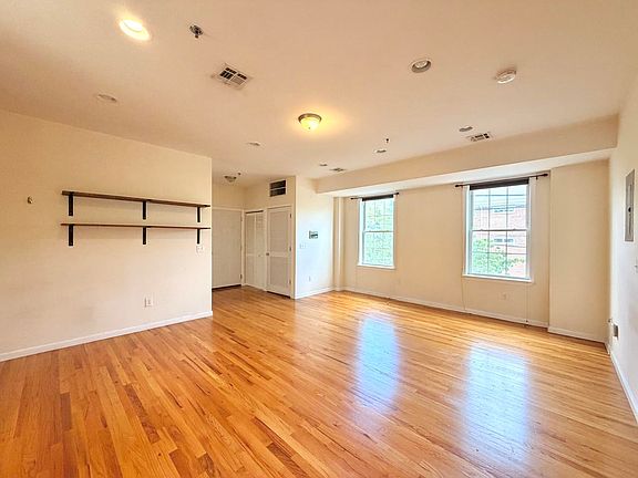 4th image of 687 Avenue A #201