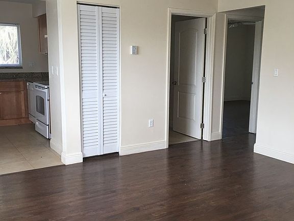 3rd image of 3221 NE 8th Ct APT 201