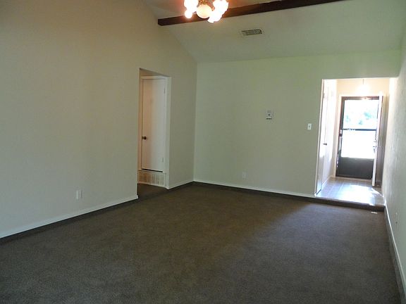 4th image of 112 Glen Rose Ave