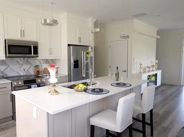 8181 135a St #27, Surrey, BC V3W 3N8
