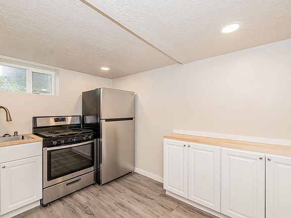 3rd image of 310 N 850th St W #Basement