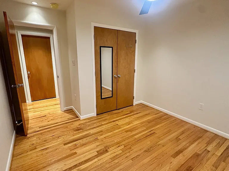 1232 Sarah St — Photo 22