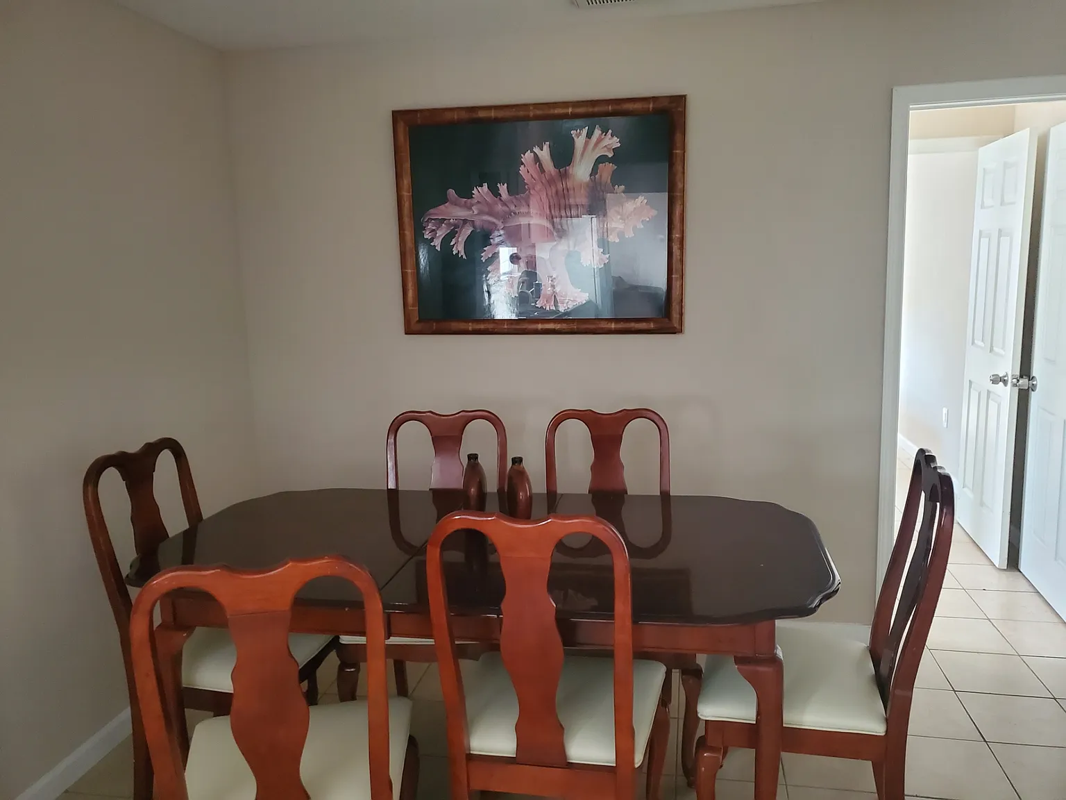 5 bed, 1584 sqft, $900 — Photo 3