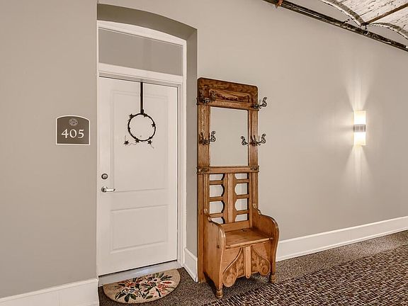 5th image of 300 Wall St Unit 405