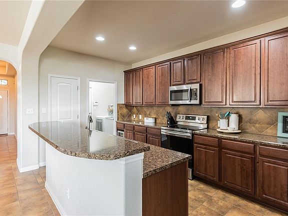 5th image of 102 Vallecito Dr