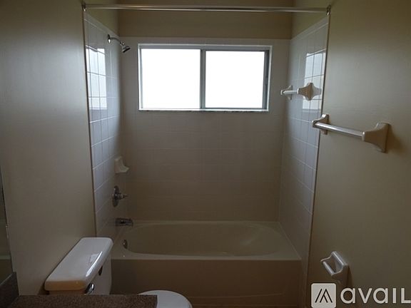 5th image of 3208 Chantilly Ct