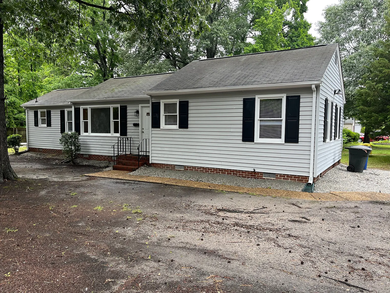 2 bed, 1110 sqft, $1,650 — Photo 2
