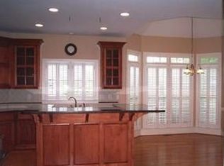 2828 Wickford Mill Dr, Buford, GA 30519