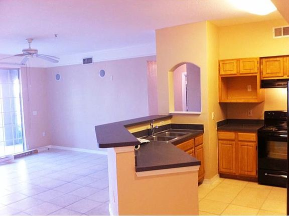 Kitchen - Living
