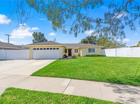 5572 Nevada Dr, Huntington Beach, CA 92647