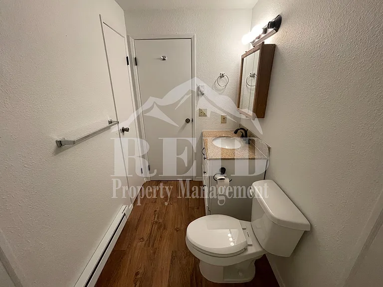 512 S Constitution Ave — Photo 18