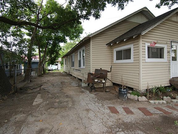 3rd image of 1265 Morris St