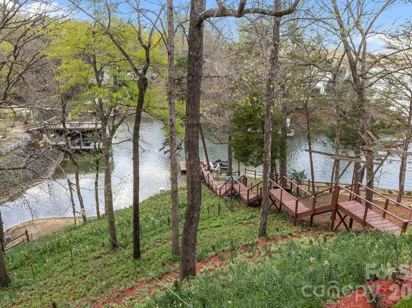 9067 Tulagi Ct, Fort Mill, SC 29708