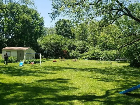 4045 N 135th St, Brookfield, WI 53005