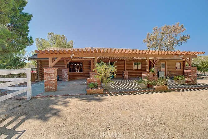 3 bed, 1863 sqft, $4,500 — Photo 2