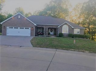 111 Stull Dr, Benton, MO 63736