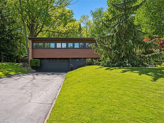 2nd image of 16 Parkwood Dr