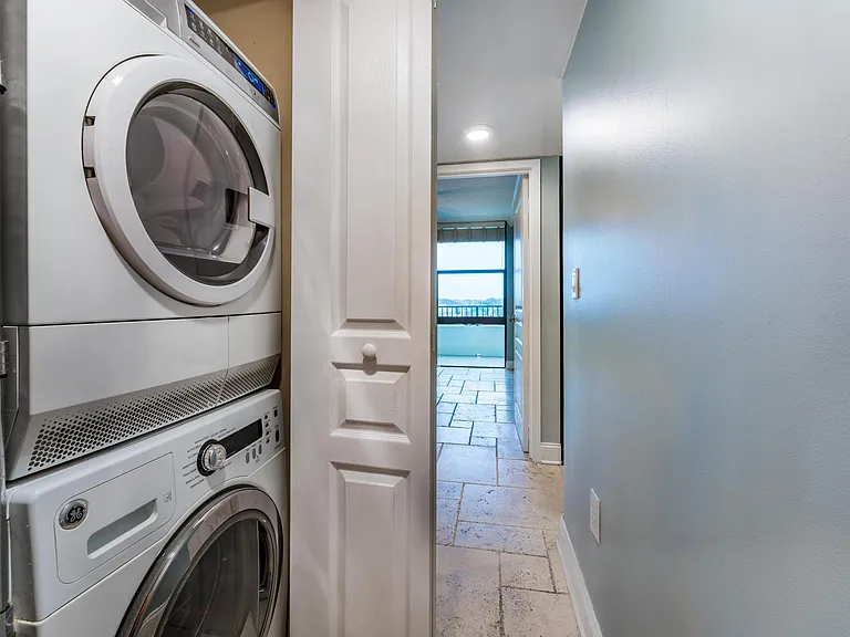 2200 Ocean Dr S #4D — Photo 22