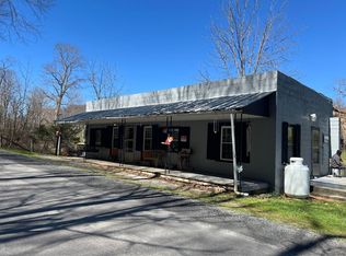 7844 Knobs Rd, Union, WV 24983