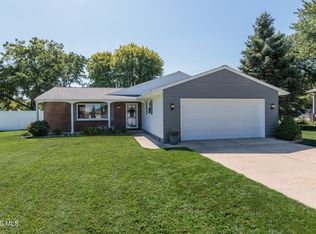110 Birchwood Dr, Sandusky, OH 44870