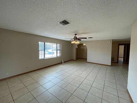 4th image of 1156 Baton Dr