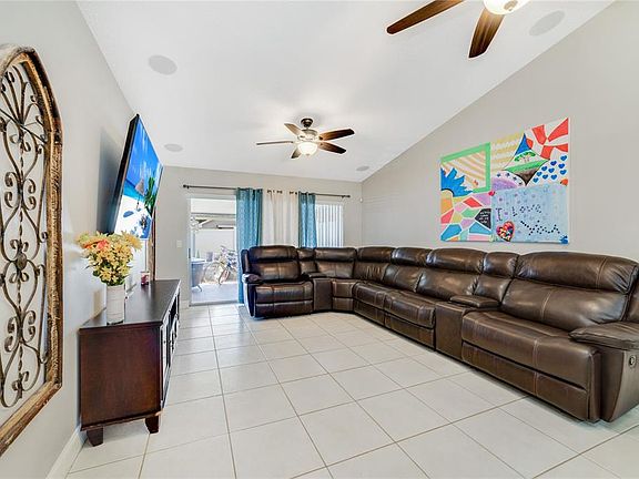 3rd image of 7879 Brockwood Cir