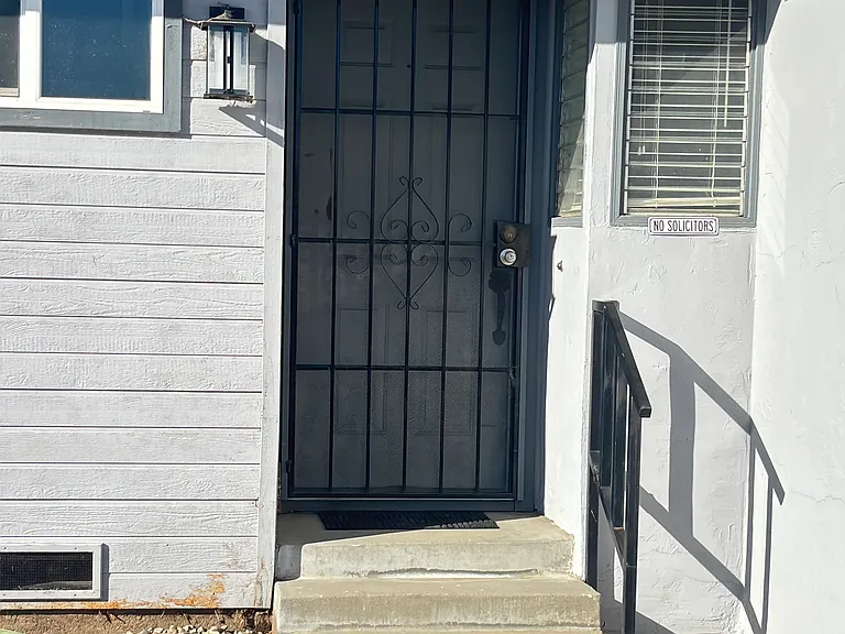 137 Argonaut St — Photo 3
