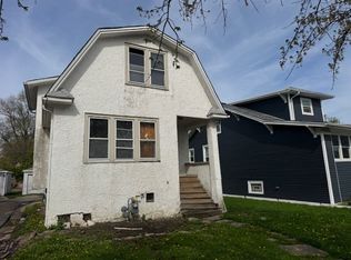 906 S 9th Ave, Maywood, IL 60153