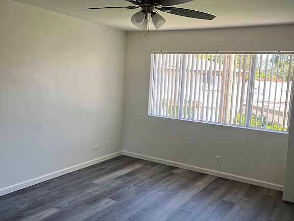 4th image of 137 N Stanford Ave #D