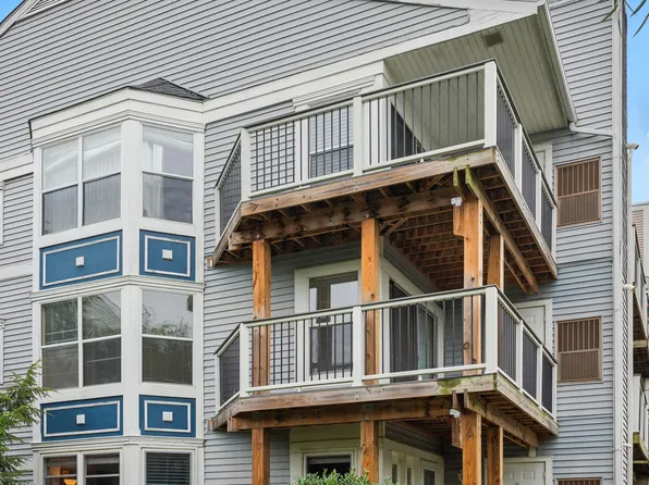 20590 Cornstalk Ter Unit 202, Ashburn, VA 20147