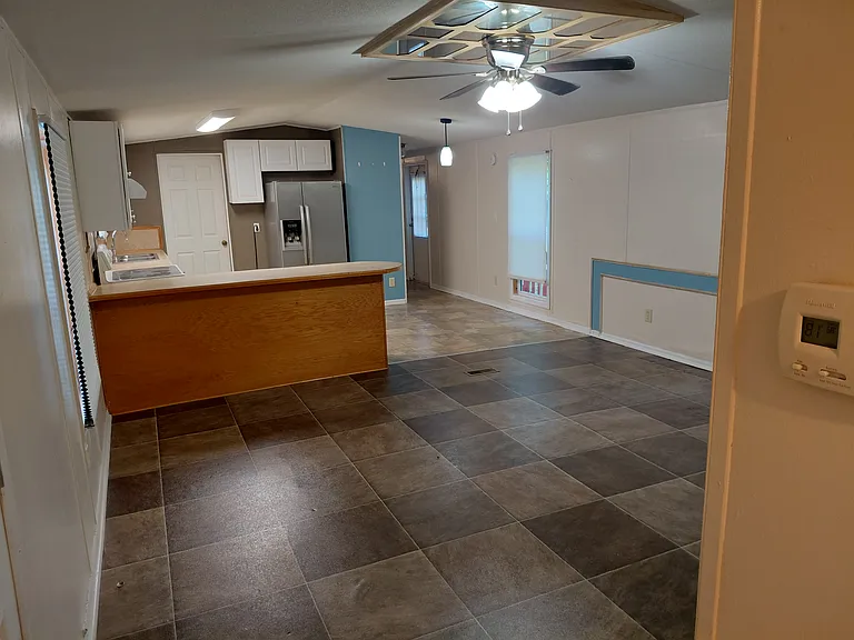 114 Goddard Rd — Photo 4